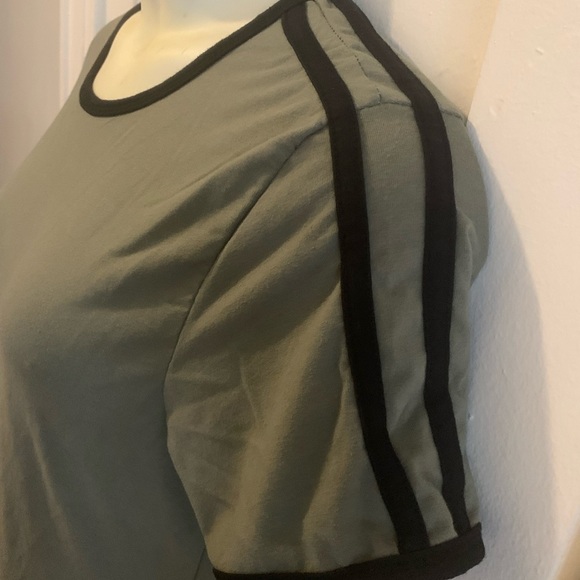 ⭐️⭐️ 2/$35 Green Bodycon dress size 2X - Picture 3 of 6